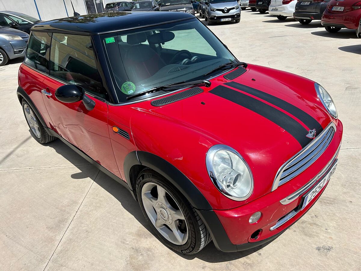 MINI COOPER 1.6 SPANISH LHD IN SPAIN 135000 MILES SUPERB LITTLE CAR 2005